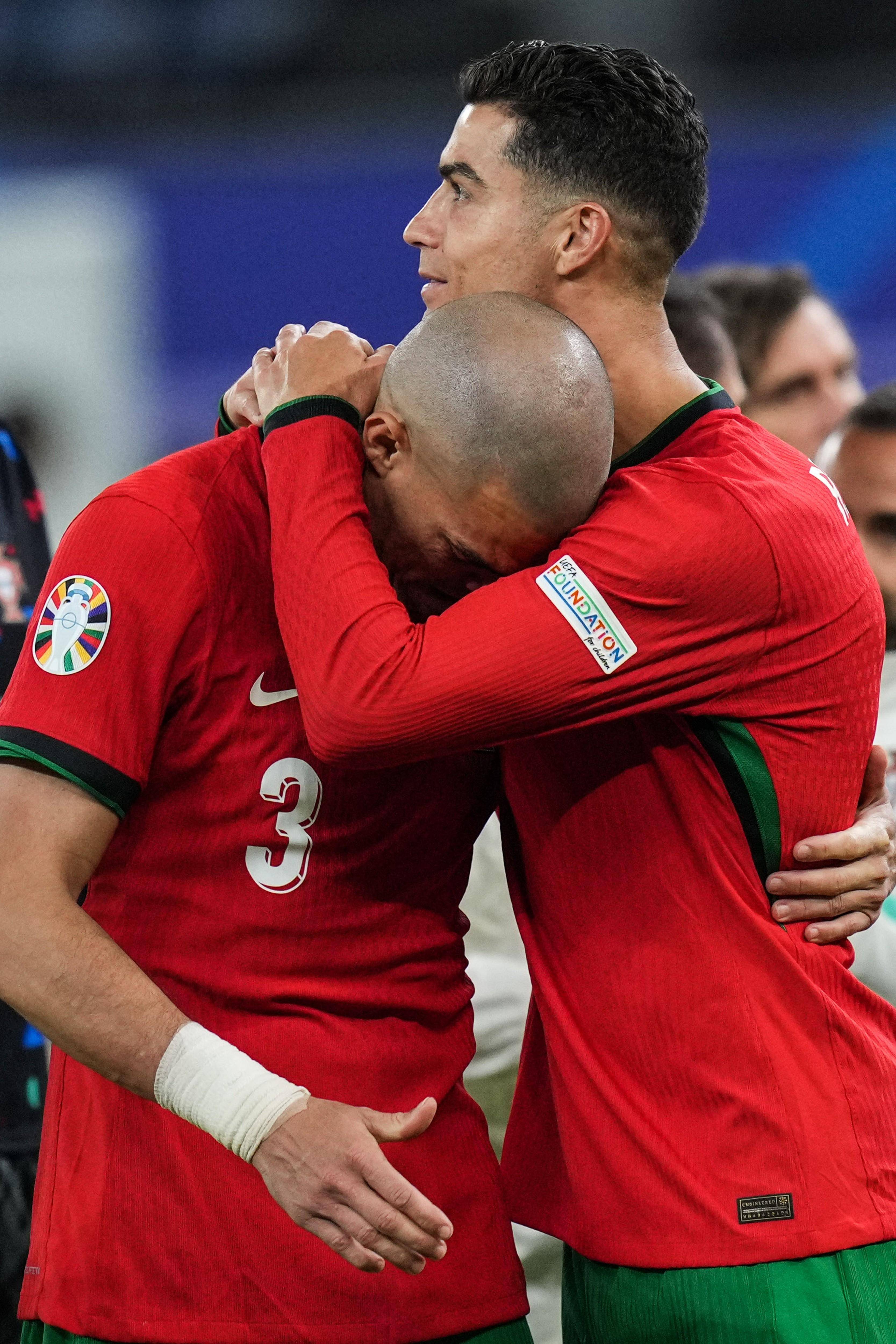 高登棋牌-热门球队对决，欧洲足球联赛精彩继续